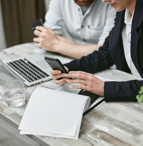 Prestige Luxerise illustration de l'équipe de soutien